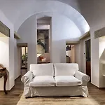 Palazzo Guido 4*
