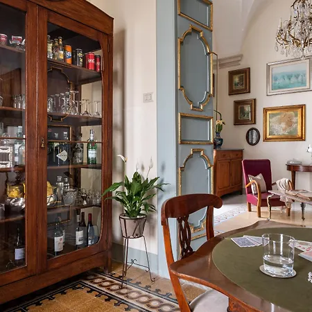 Palazzo Guido Лечче