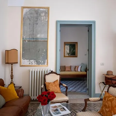 Palazzo Guido 3* 레체
