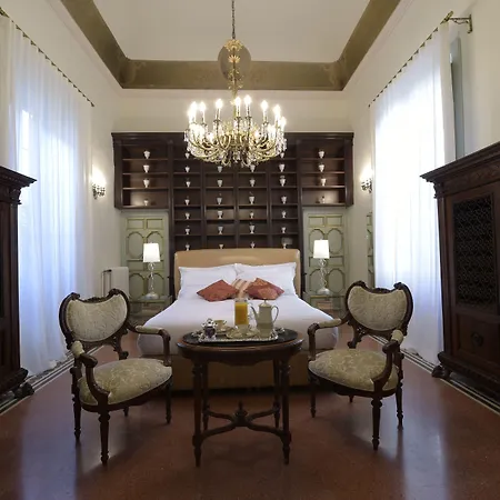 Palazzo Guido 4* Лечче