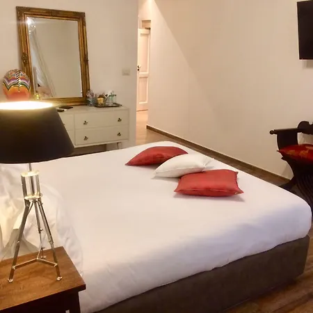 Palazzo Guido Bed and Breakfast Λέτσε