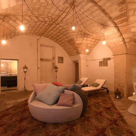 Palazzo Guido 4* לצ'ה