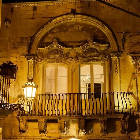Palazzo Guido 3* 레체