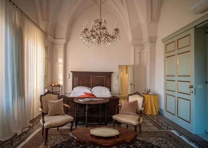 לינה וארוחת בוקר Palazzo Guido לצ'ה