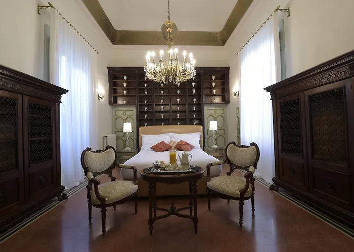 Palazzo Guido 4* לצ'ה