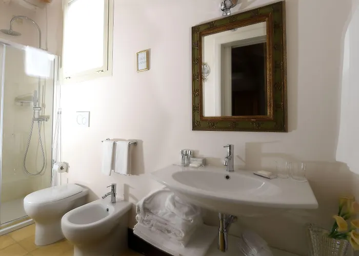 Palazzo Guido Bed & Breakfast 4*