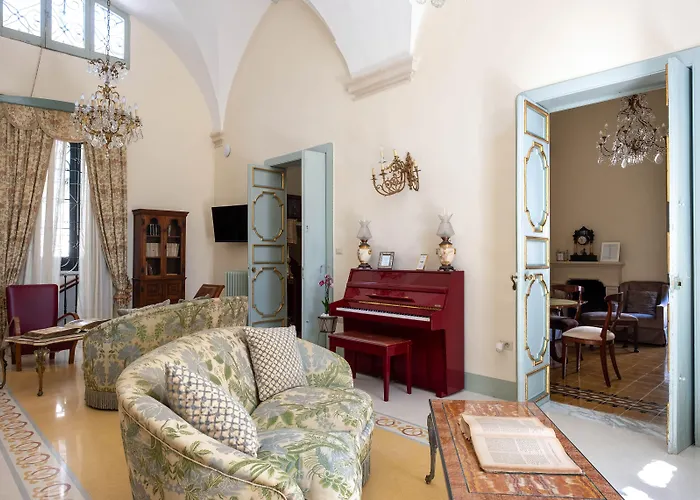 Palazzo Guido 4* לצ'ה