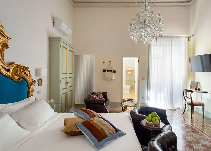 Palazzo Guido 4* לצ'ה