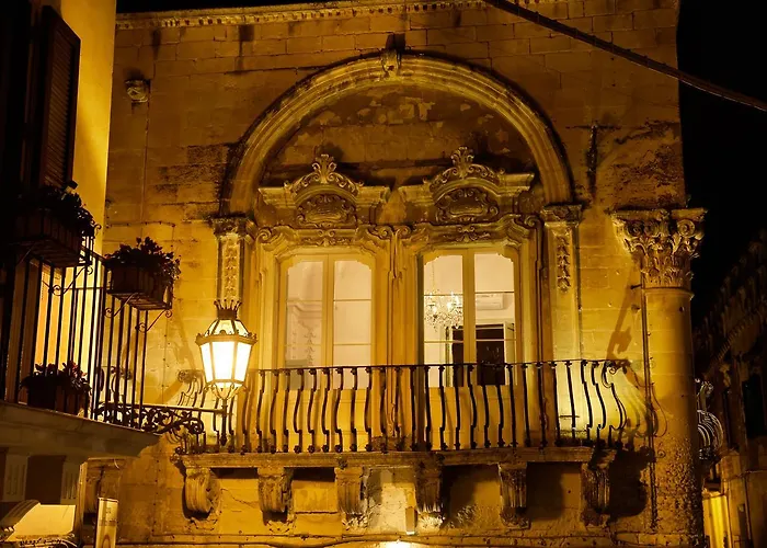 Palazzo Guido 4* לצ'ה